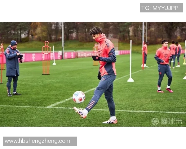 穆西亚拉：年轻天才如何在足球场上书写传奇篇章